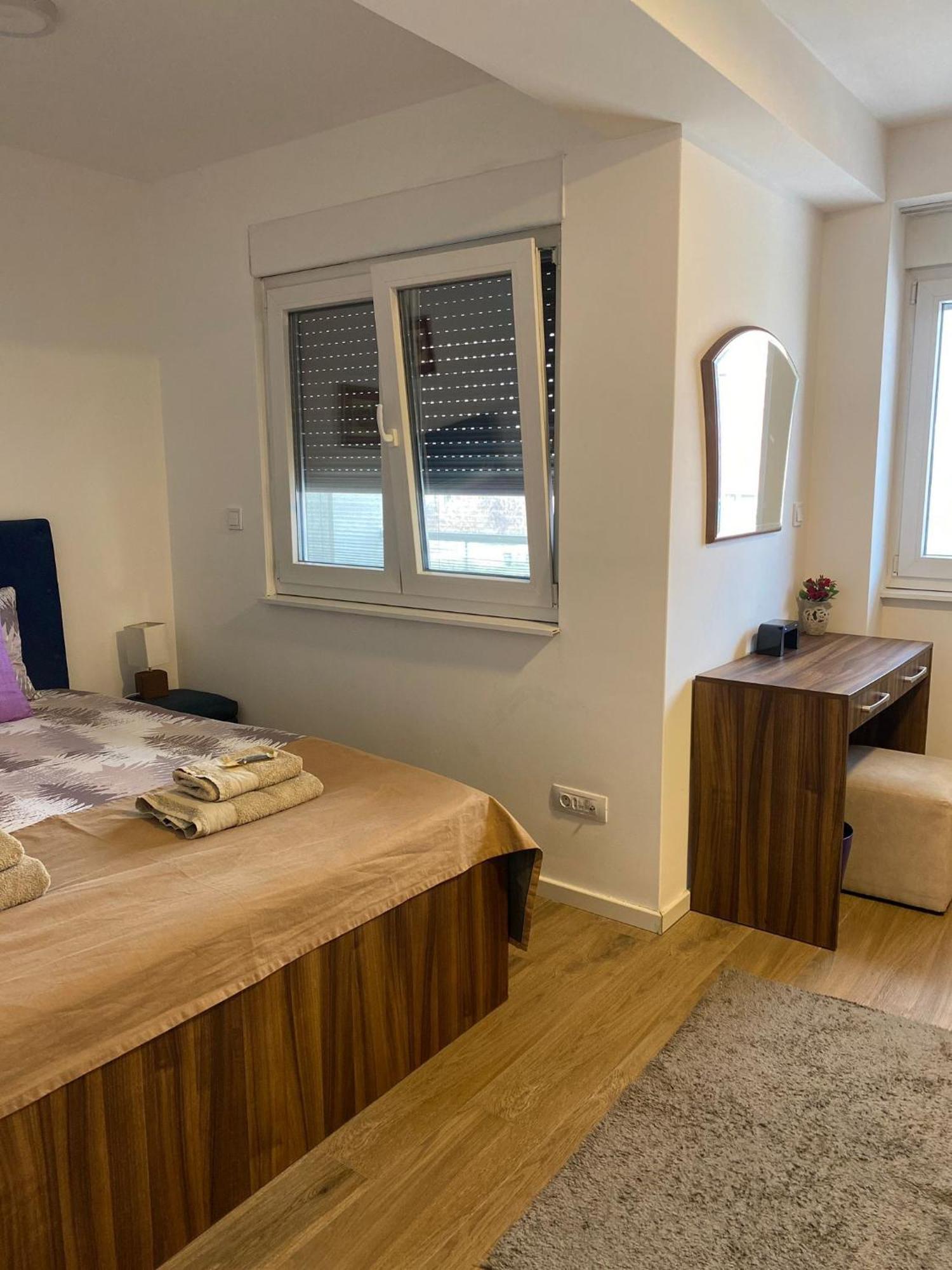 Foxxy Luxury Apartments Szkopje Kültér fotó